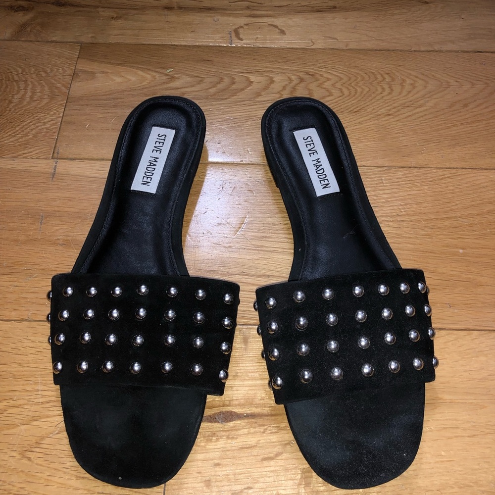 Steve Madden mule.